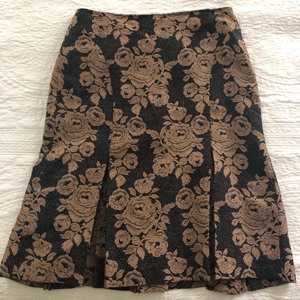 Ann Taylor tapestry print flared hem skirt